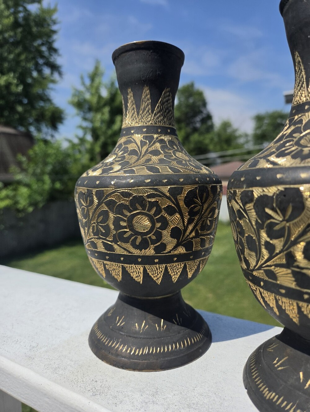 Vintage MCM Indian Brass Etched Floral Vases, Black & Gold Enamel Set of 2 - Picture 4 of 8